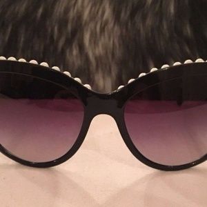 *SOLD* NEW Chanel Pearl Cat Eye Black Sunglasses